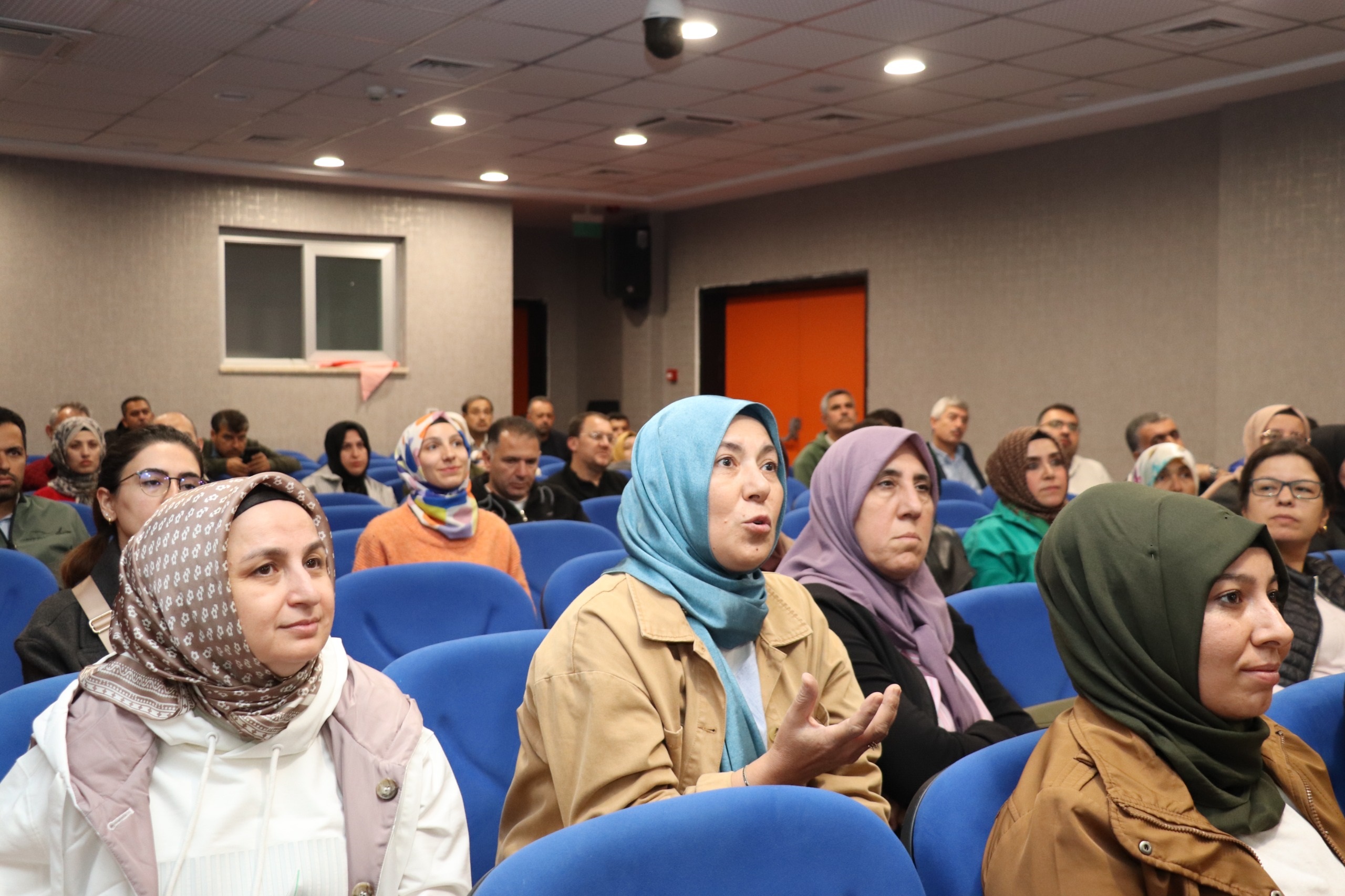 Öğretmenlik Mesleğini Felsefi Bir Perspektiften Değerlendirdi (5)