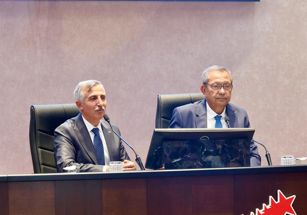 Vali Ünlüer, Kmtso 26. Olağan Meclis Toplantısına Katıldı (4)