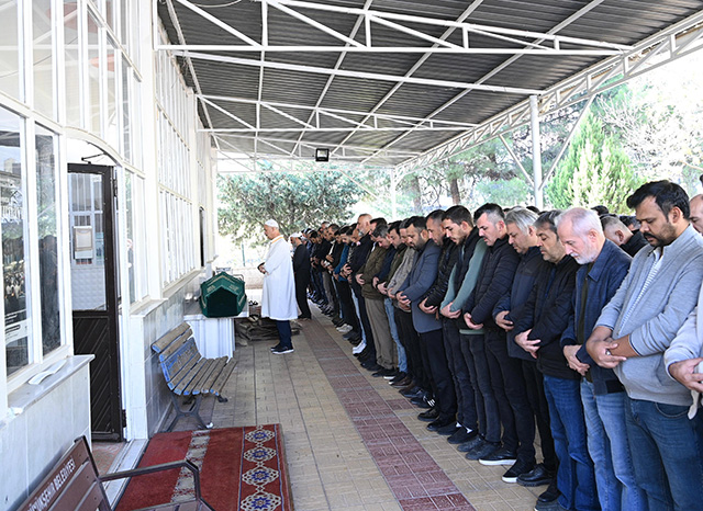 Cenaze Töreni (3)-2