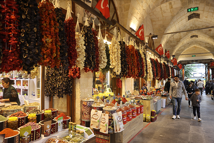 Depremlerden Etkilenen Zincirli Bedesten Gaziantep Ekonomisine Yeniden Katkı Sağlıyor (4)