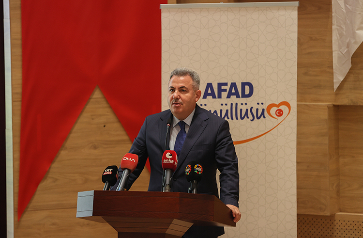 İzmir Depreminde Hayatını Kaybedenler Anıldı