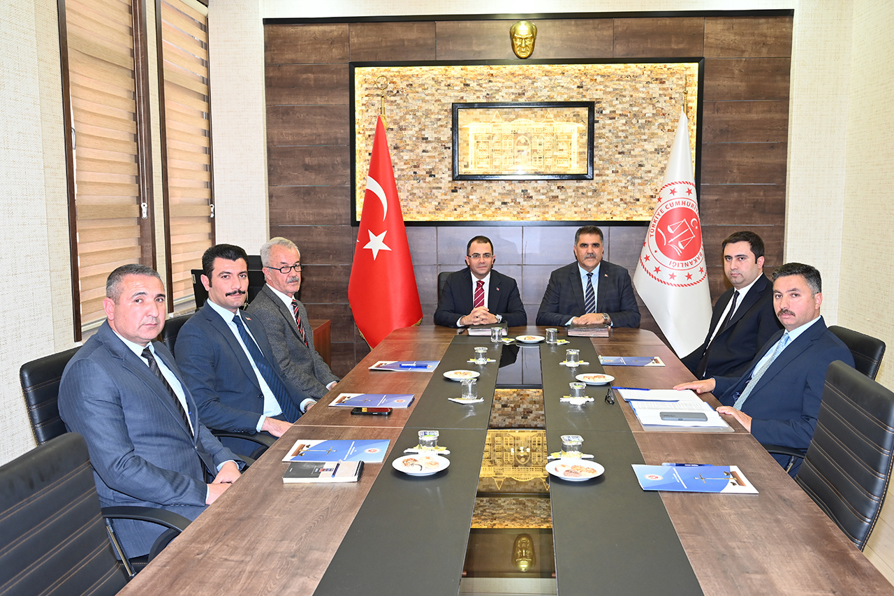 Türkoğlu Güzelleşiyor, Hükümlüler Özgürlüğe Bir Adım Daha Yaklaşıyor (1)