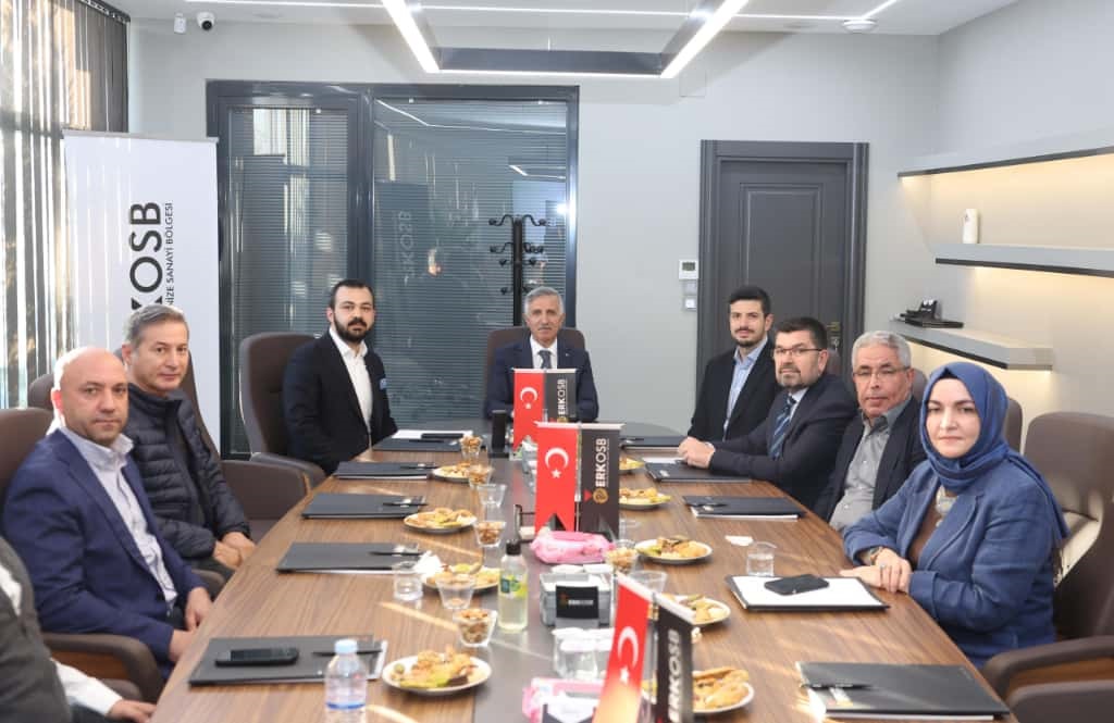 Vali Ünlüer, Erkenez Osb Müteşebbis Heyet Toplantısına Katıldı (2)-1