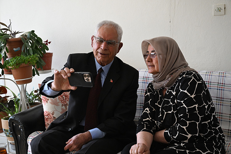 Yusuf Dikeç'in Atıcılıktaki Ustalığı Ilkokul Öğretmeninin De Gözünden Kaçmamış (1)