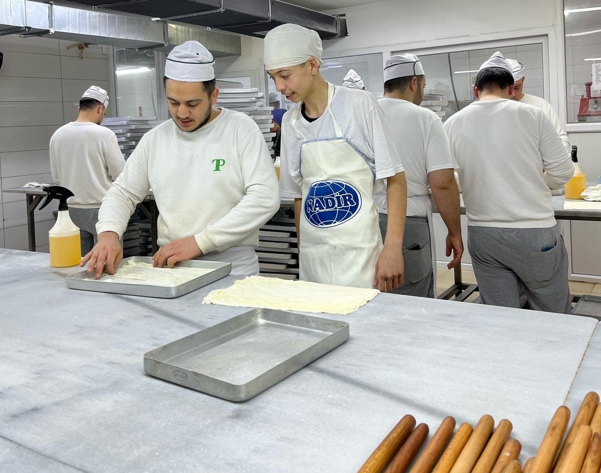 16 Derslikli Yeni Mesleki Eğitim Merkezi Hizmete Açıldı (5)