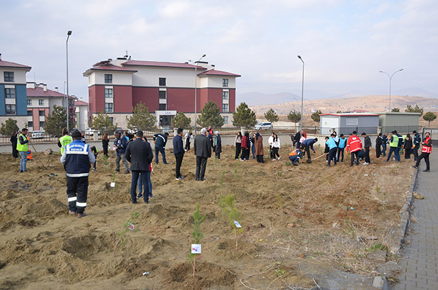 A A 20251205 39900128 39900127 K A H R A M A N M A R A S T A S E H I T 20 A S K E R I N I S M I F I D A N L A R D A Y A S A Y A C A K