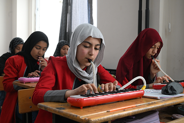 A A 20251210 39939161 39939153 G O R M E E N G E L L I M U Z I K O G R E T M E N I M E L O D I L E R L E O G R E N C I L E R I N E I L H A M O L U Y O R