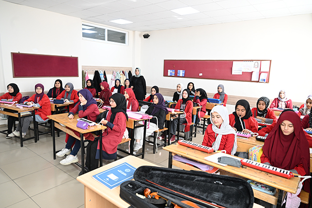 A A 20251210 39939161 39939158 G O R M E E N G E L L I M U Z I K O G R E T M E N I M E L O D I L E R L E O G R E N C I L E R I N E I L H A M O L U Y O R