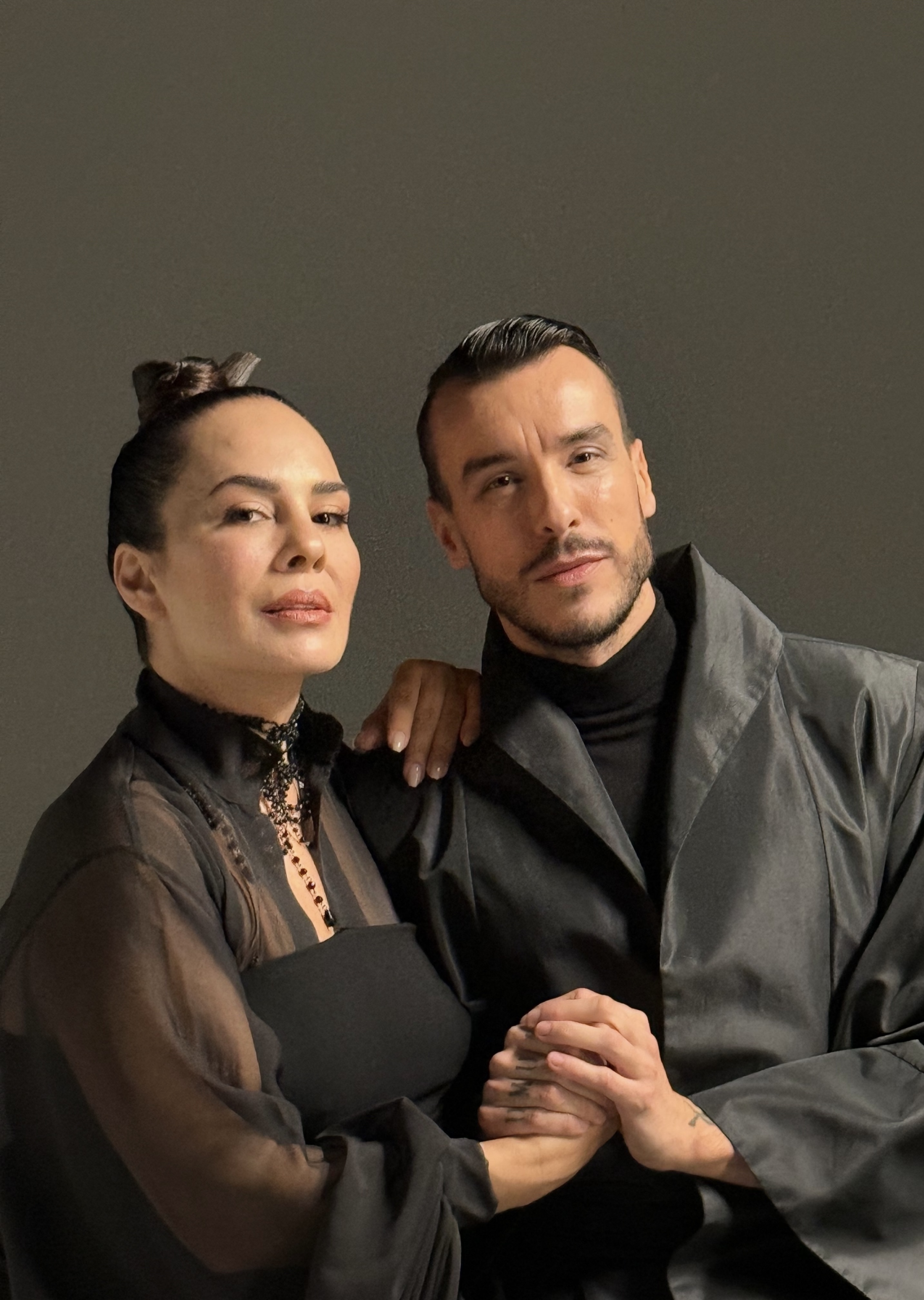 Demet Sagiroglu Cem Adrian (3)