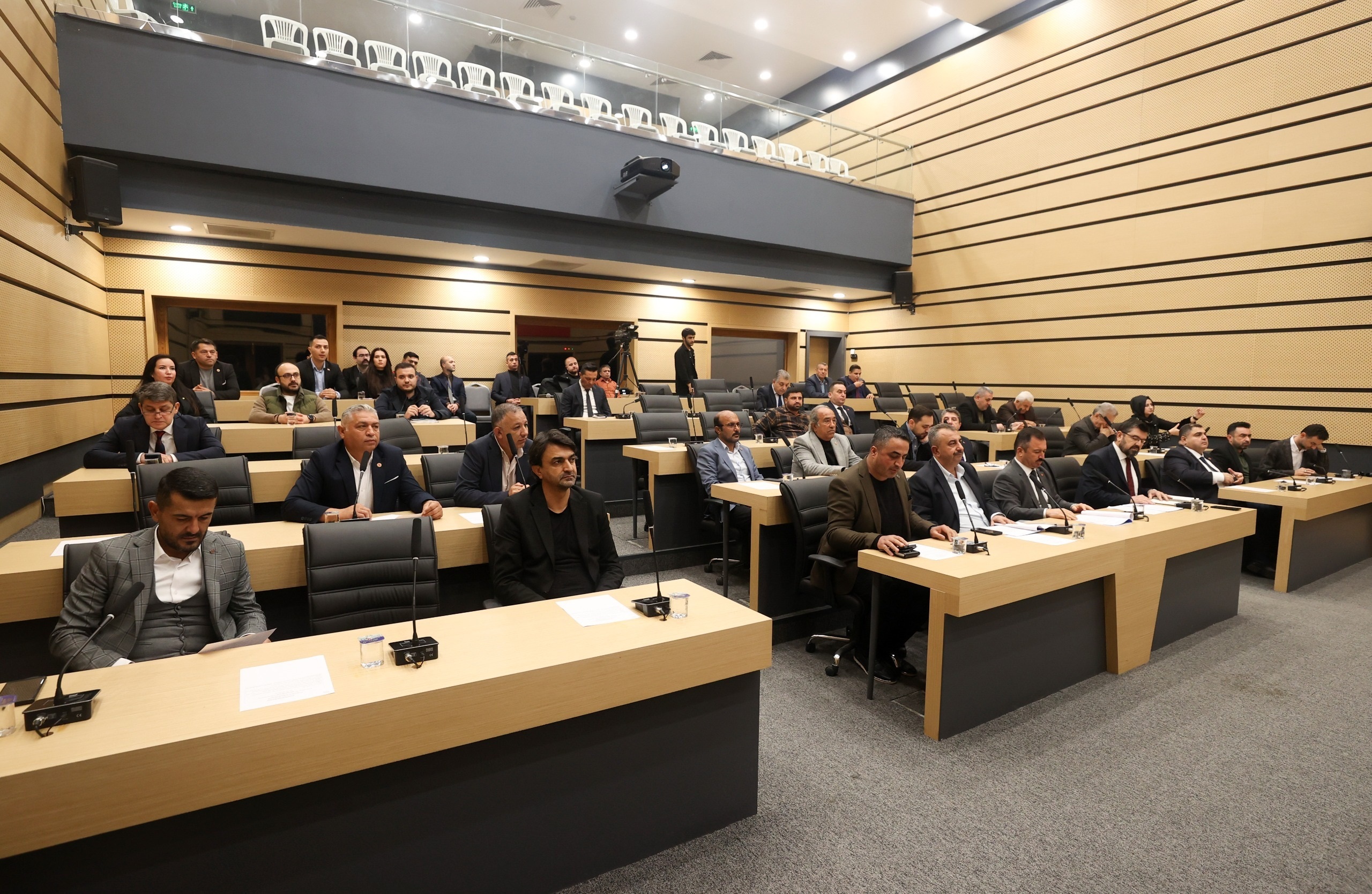 Dulkadiroğlu Meclisi Toplandı Başkan Akpınar Hizmet Kapasitemizi Güçlendiriyoruz (3)