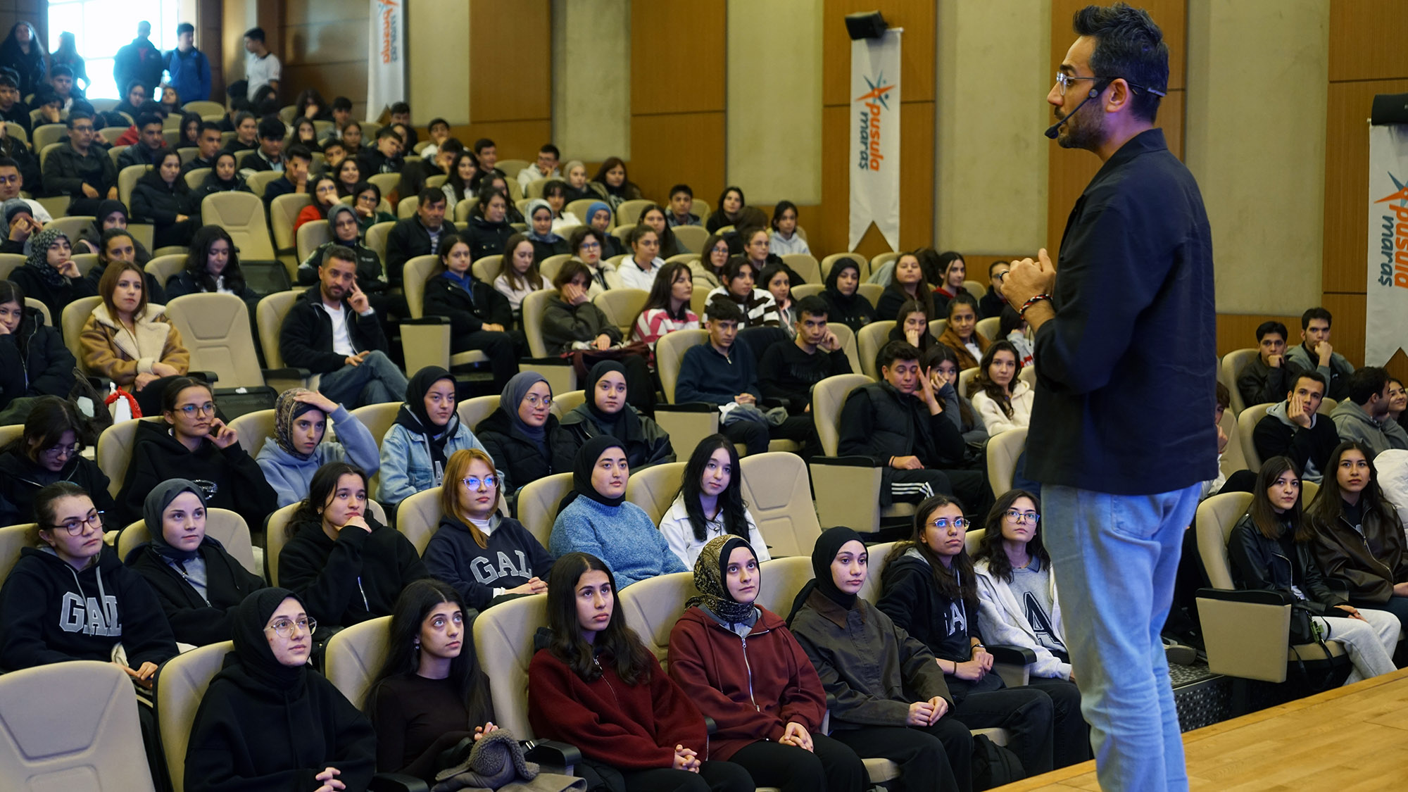 Gri Koç Göksun (2)