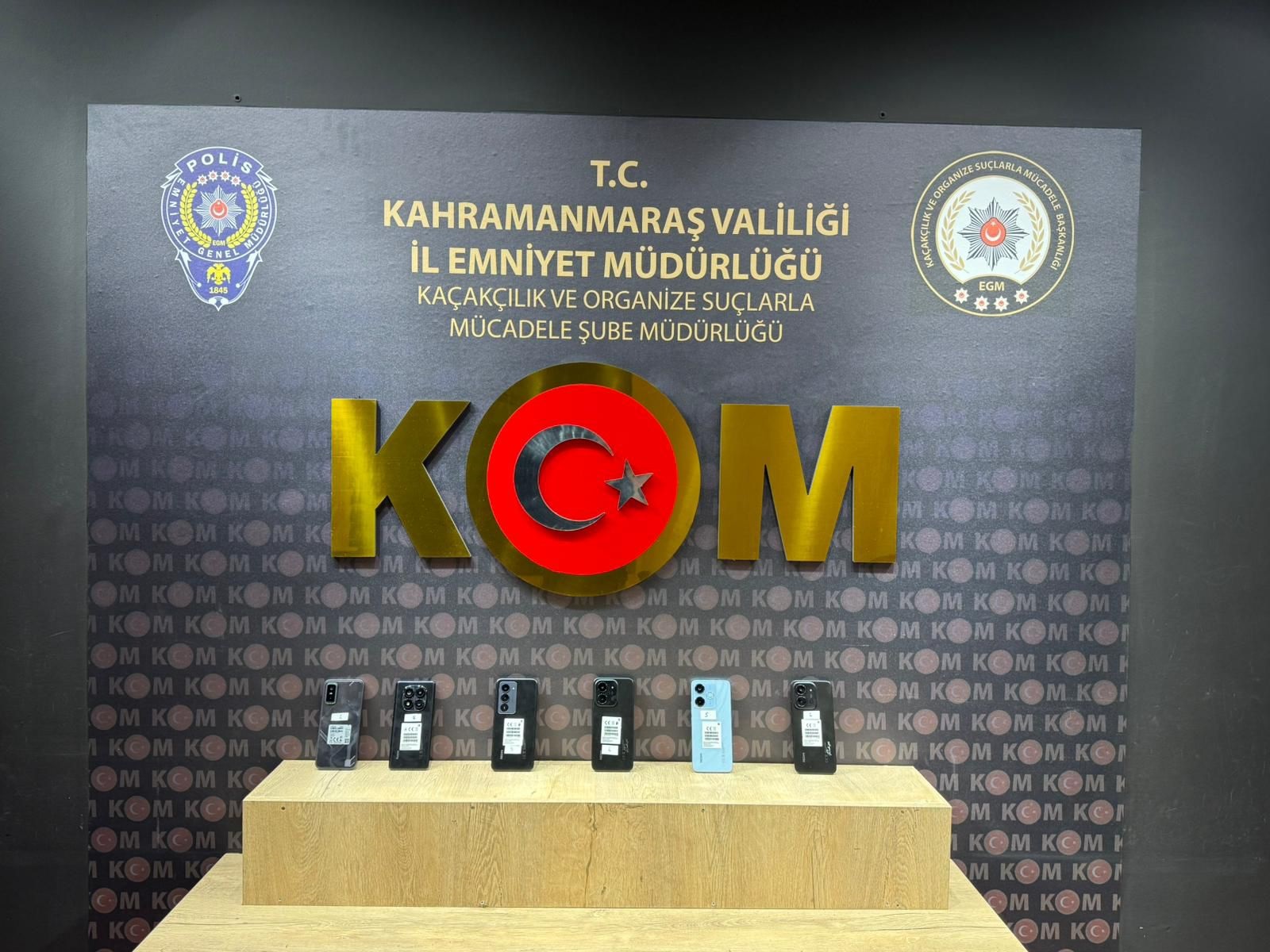 Kahramanmaraş’ta Kaçak Tütün Ve Elektronik Sigara Operasyonu (2)