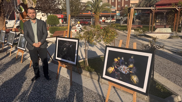 Madencilerin Kara Elmas Mesaisi, Fotoğraf Karelerinde Ölümsüzleşiyor (5)