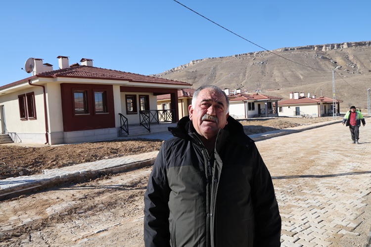 Malatya'da Deprem Konutlarına Yerleşen Afetzedeler Devlete Minnettar3