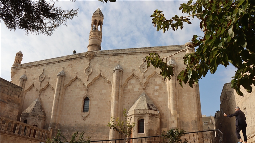 Tarihin Izleri Şanlıurfa'daki Fırfırlı Camide Birleşiyor (1)