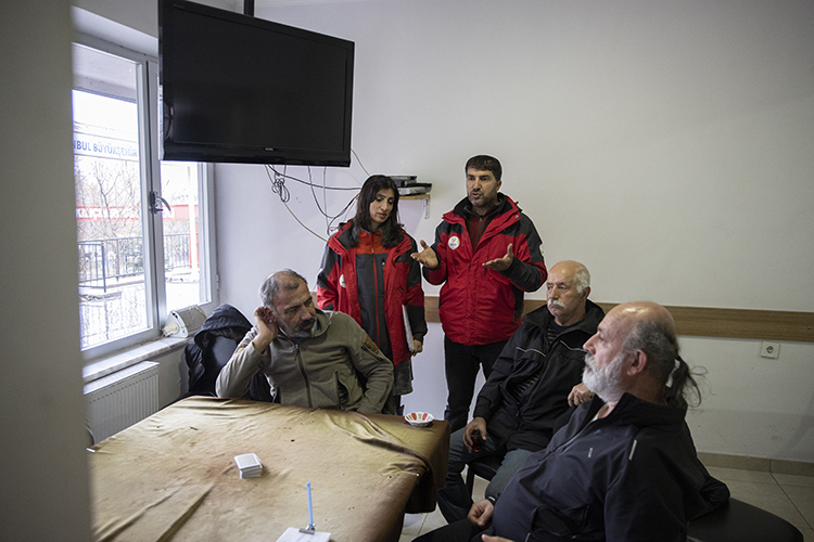 Tunceli'de Gönüllüler Deprem Risklerine Karşı Ev Ve Iş Yerlerinde 1