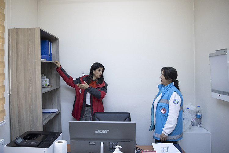 Tunceli'de Gönüllüler Deprem Risklerine Karşı Ev Ve Iş Yerlerinde2