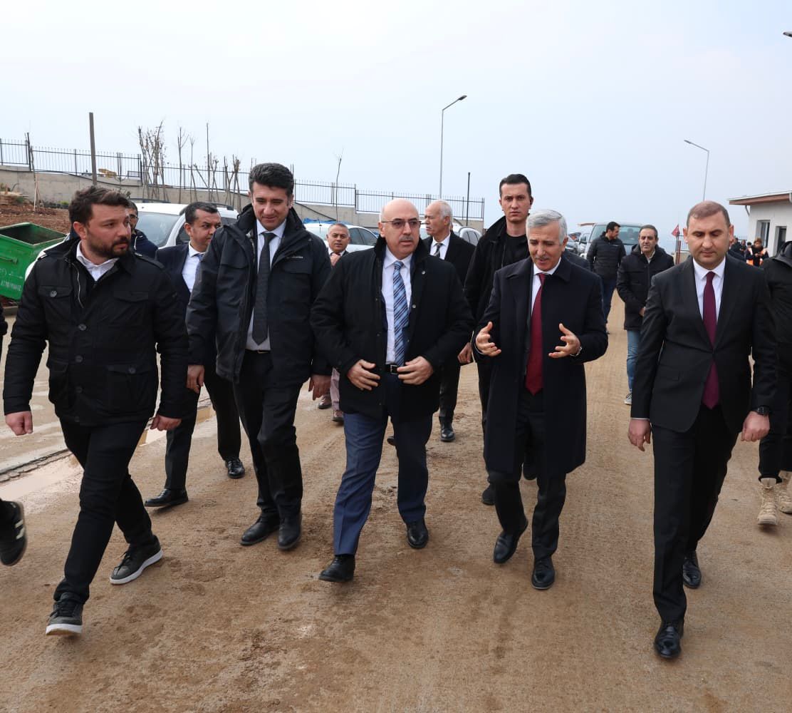 Vali Ünlüer, Kyk Yurdu İnşaatında İncelemelerde Bulundu (2)-1