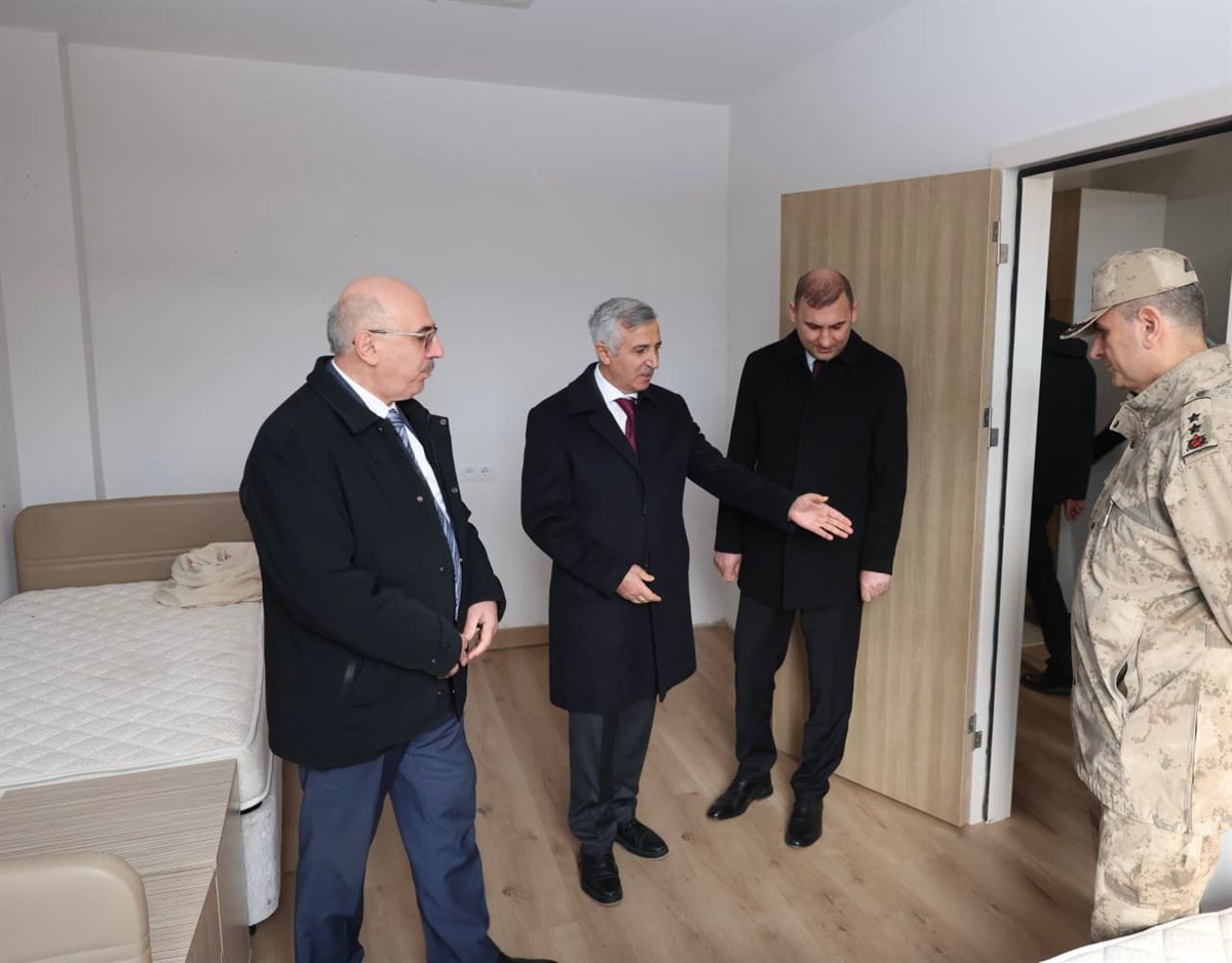 Vali Ünlüer, Kyk Yurdu İnşaatında İncelemelerde Bulundu (3)-1