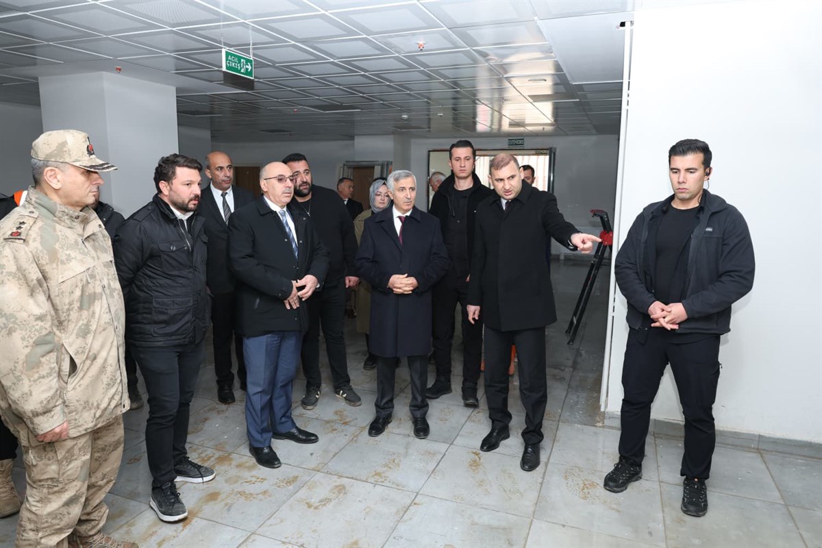 Vali Ünlüer, Kyk Yurdu İnşaatında İncelemelerde Bulundu (5)-1