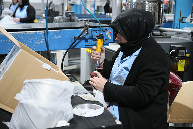 A A 20260116 40273031 40273029 K A H R A M A N M A R A S I N I H R A C A T I 2025 T E 1 M I L Y A R 280 M I L Y O N D O L A R A Y U K S E L D I