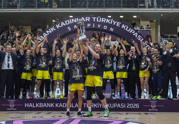 Basketbol Halkbank Kadınlar Türkiye Kupası'nı Fenerbahçe Opet Kazandı (4)