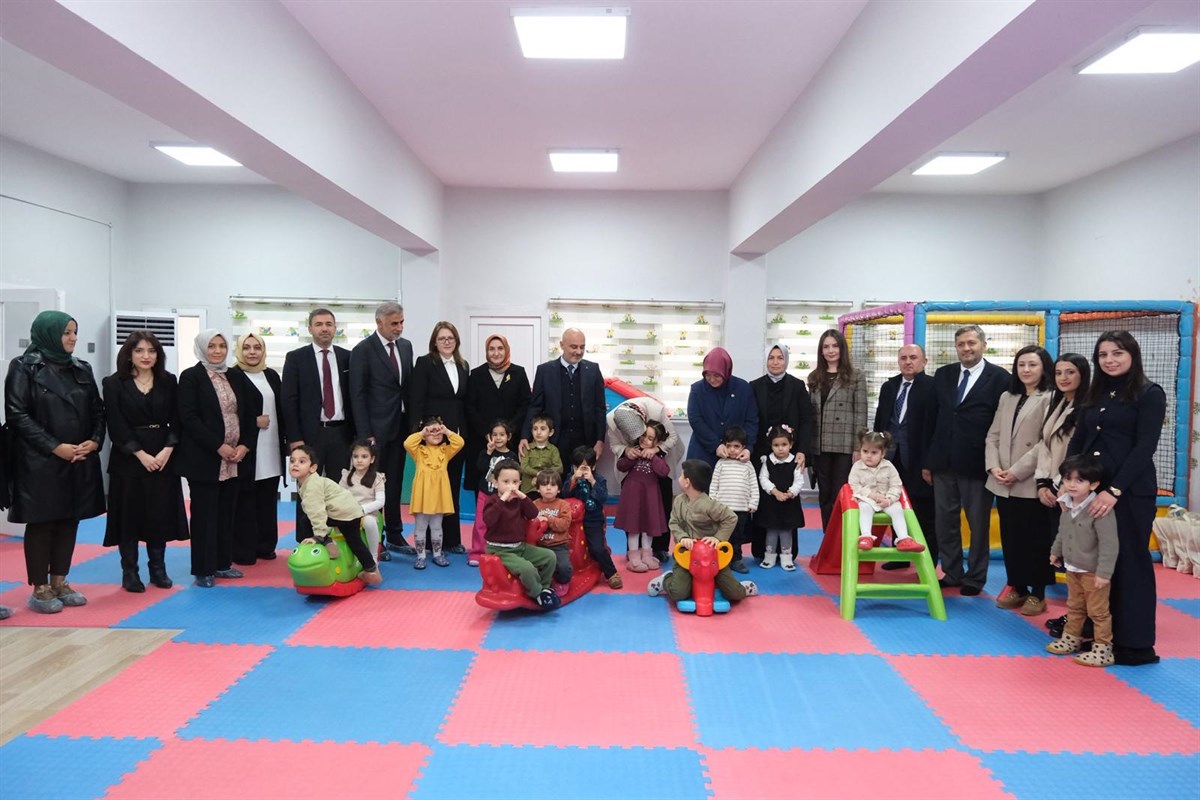 Bizim Aile Çocuk Bakımevi Kreşi Açıldı (1)