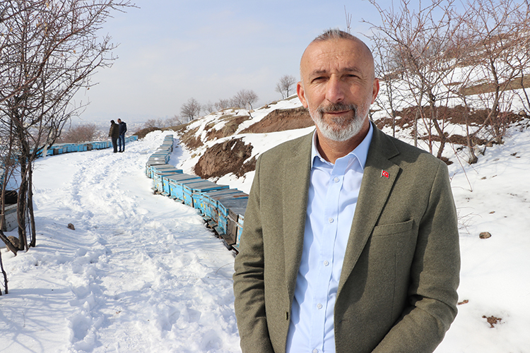 Depremden Etkilenen Elazığ'da Arıcı Ve Besiciler Yaralarını Devlet Desteğiyle Sardı (4)
