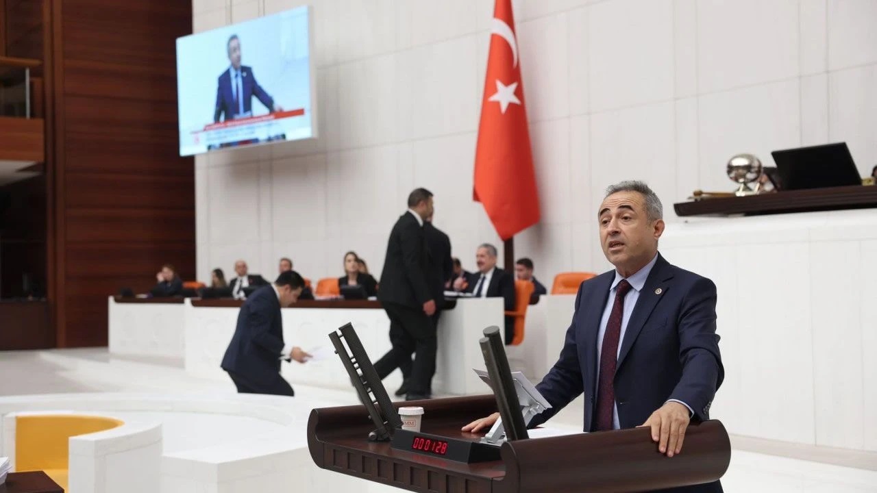 Deva Partili İrfan Karatutlu Istifa Etti0