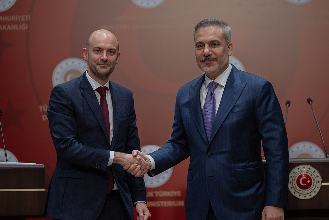 Dışişleri Bakanı Fidan, Fransız Mevkidaşı Barrot Ile Ortak Basın Toplantısında Konuştu (1)