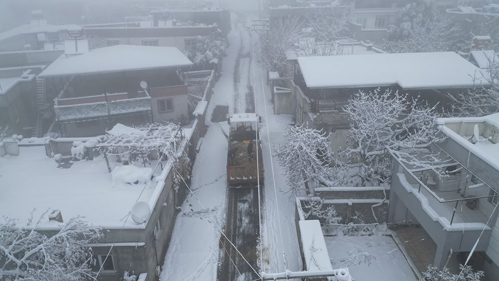 Dulkadiroğlu’nda Karla Mücadele Aralıksız Sürüyor (1)-1