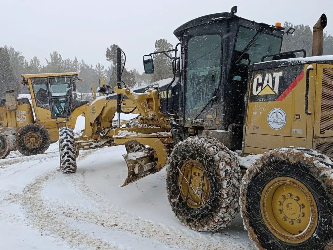 Dulkadiroğlu’nda Karla Mücadele Aralıksız Sürüyor (5)