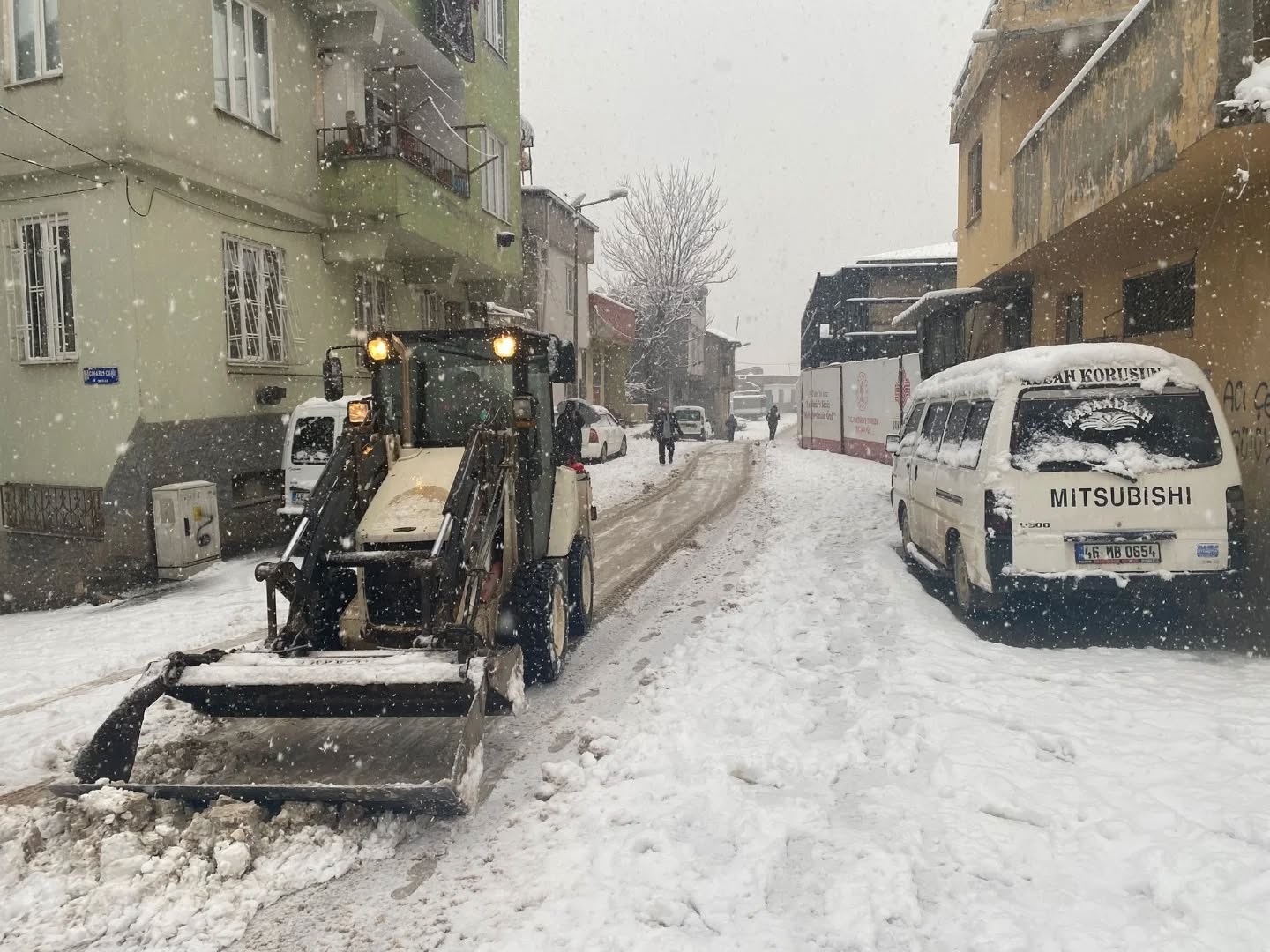 Dulkadiroğlu’nda Karla Mücadele Seferberliği (4)