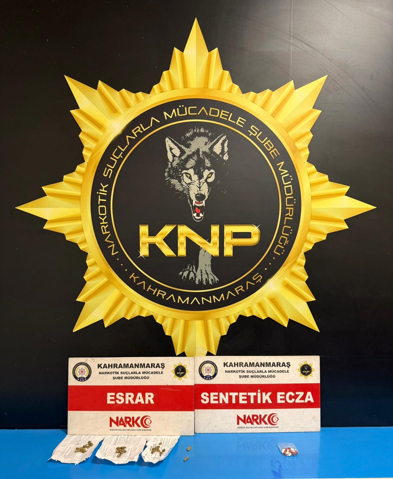 Narkotik Operasyonunda Uyuşturucu Ve Sentetik Haplar Ele Geçirildi (2)