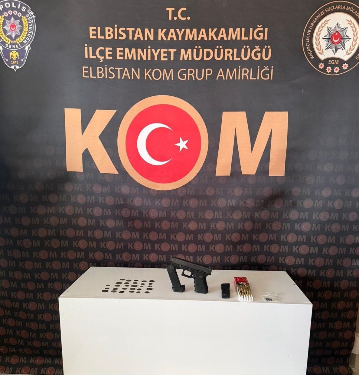 Silah, Tarihi Sikke Ve Sahte Alkol Ele Geçirildi (3)