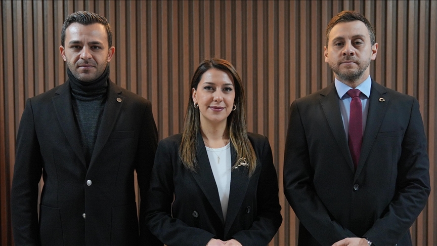 Thumbs B C 8C01Cc82E8F859987A41022Eb4D570Aa