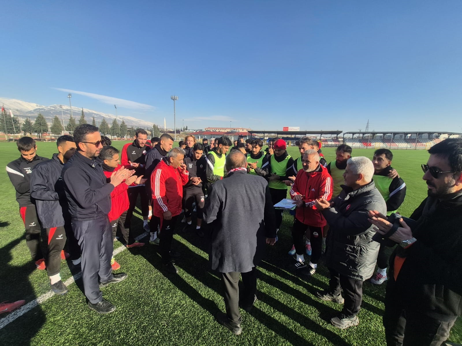 Ünal Ateş’ten Kahramanmaraşspor’a Moral Ziyareti (3)