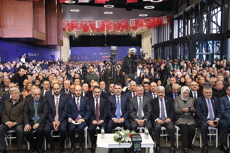 Bakan Kurum Bir Çivi Bile Çakmayanlar, Utanmadan 11 Ilimize Gidip 'Asrın Inşasında Kusur Arama' Turları Düzenliyor (3)