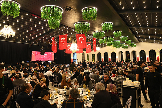 Büyük Aile Sofrası (6)