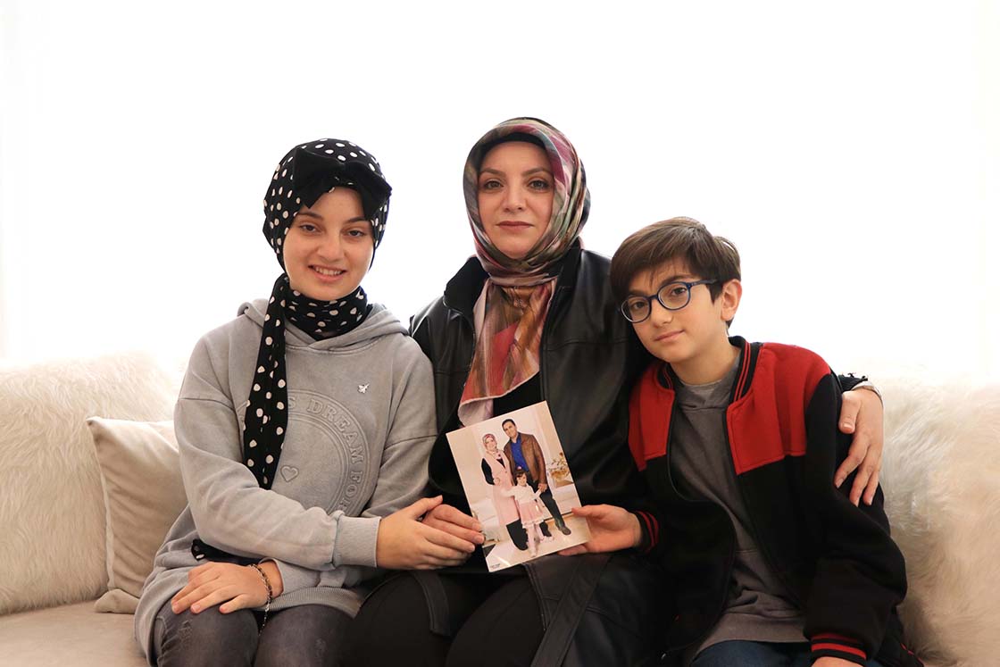 Depremde Kaybettiği Babasına Verdiği Sözü Yerine Getirerek Istediği Liseyi Kazandı0