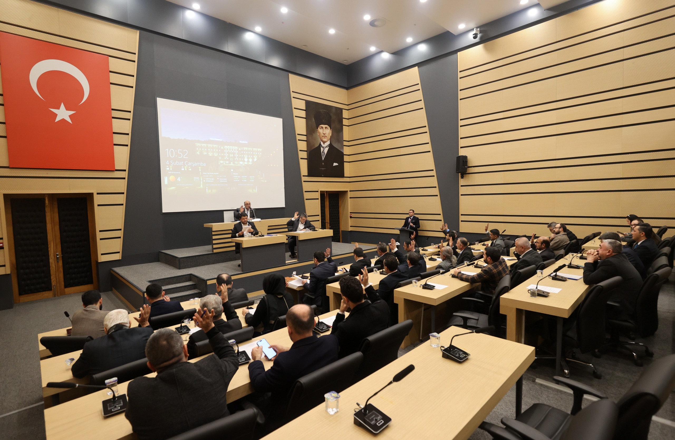 Dulkadiroğlu Belediyesi Şubat Ayı Olağan Meclis Toplantısını Gerçekleştirdi (4)