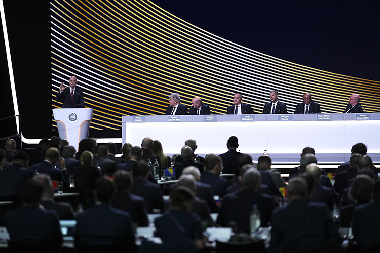 Uefa'nın 50. Olağan Genel Kongresi Belçika'da Yapıldı (3)