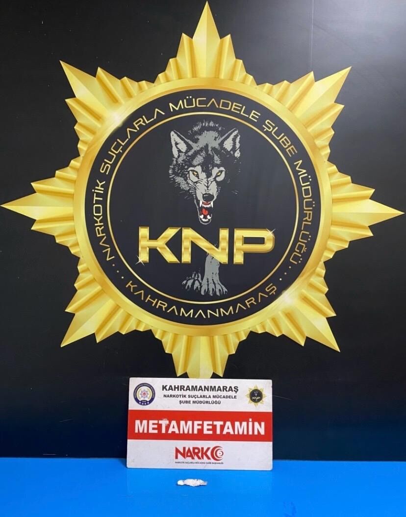 46 Bin Deste Sigara Kağıdı Ele Geçirildi (2)