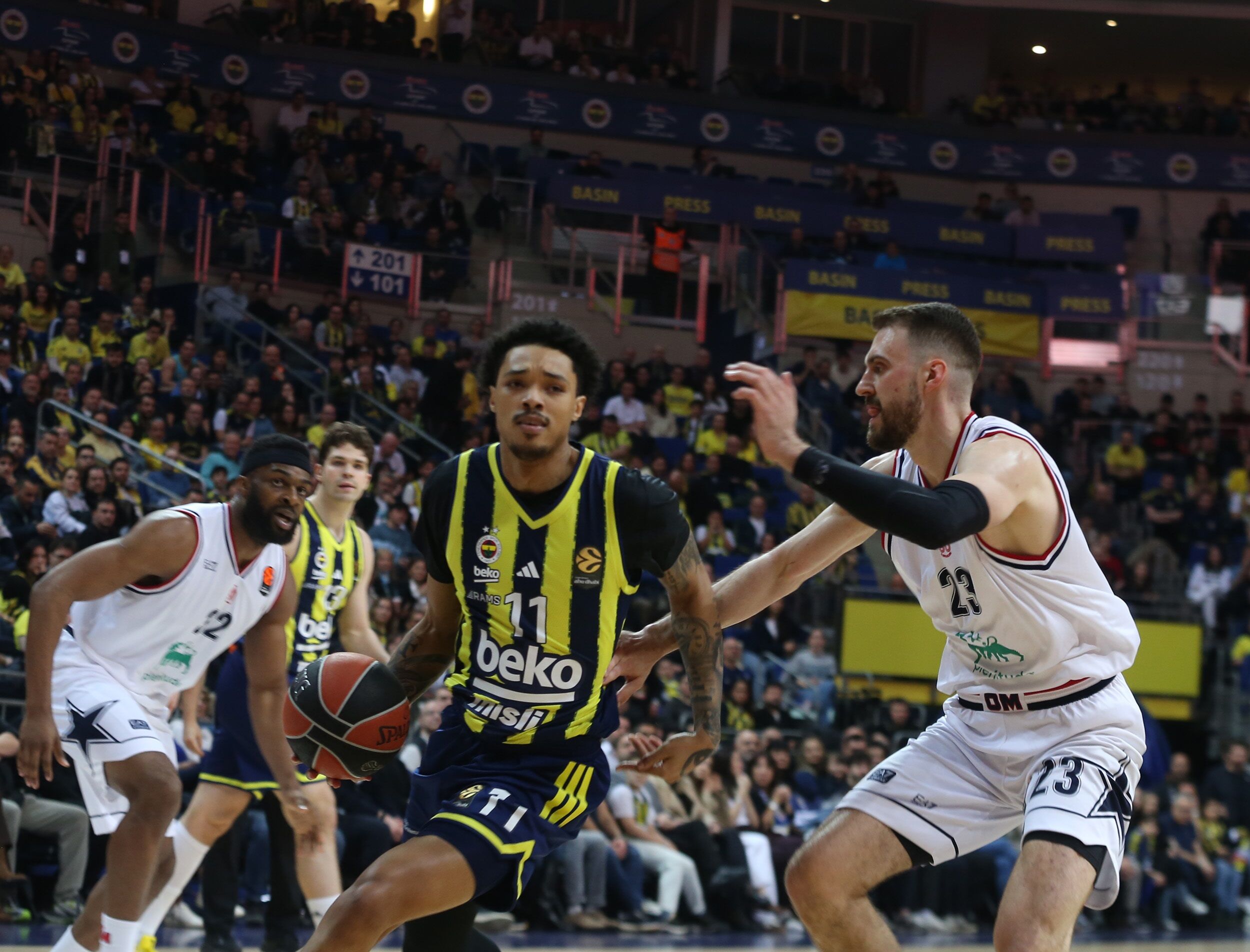 Fenerbahçe (3)-2